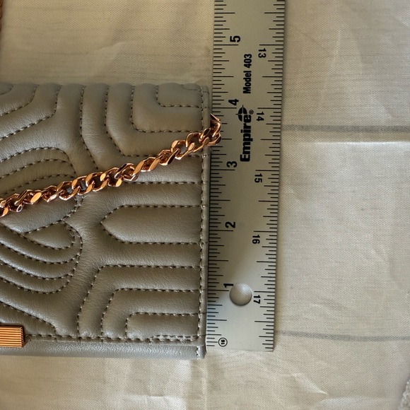 Ted Baker Matinee Quilted Leather wallet w/Rose Gold Chain Crossbody Bag - Picture 11 of 11